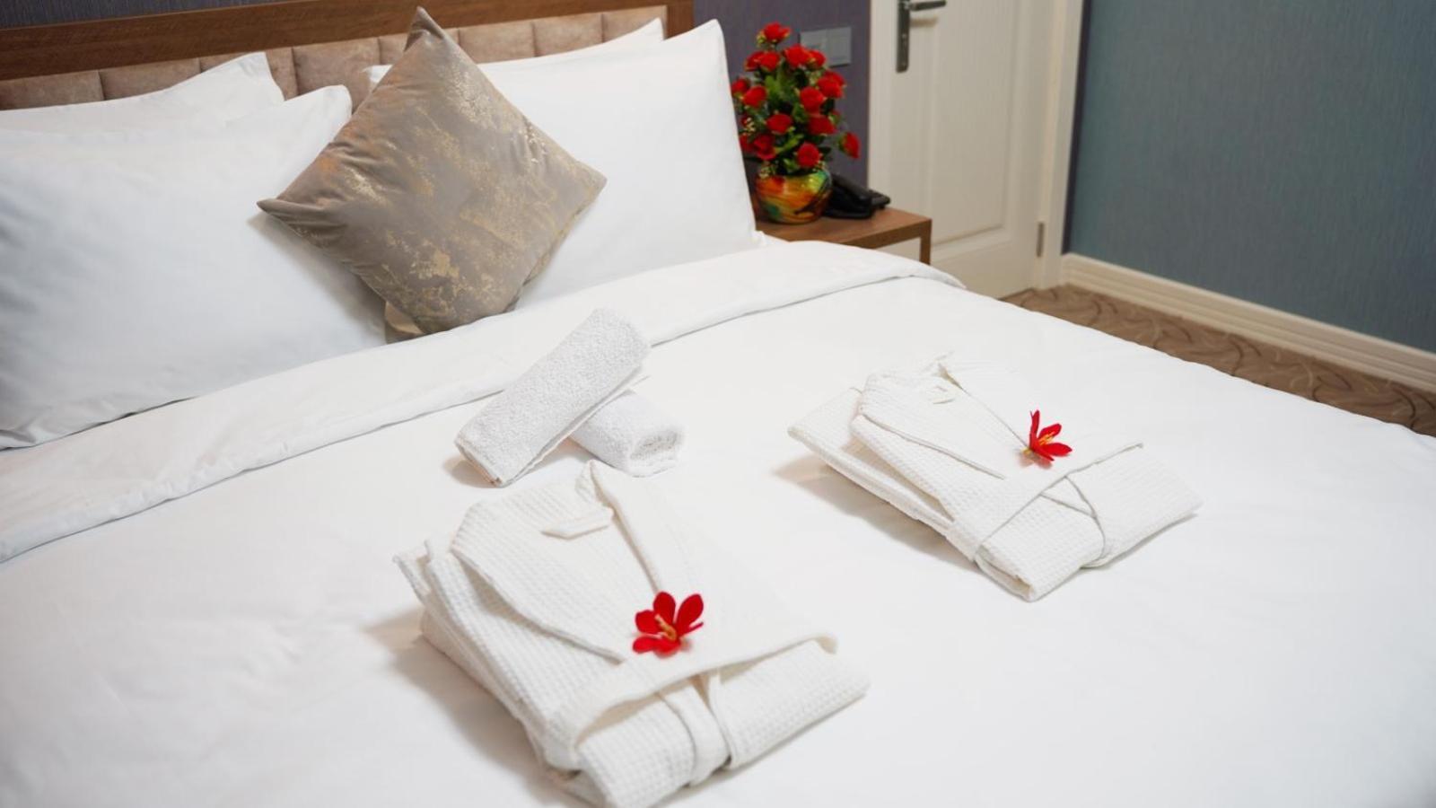 Royal Meridien Hotel Баку Экстерьер фото