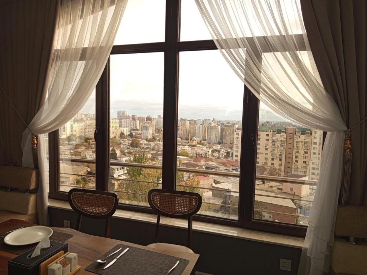 Royal Meridien Hotel Баку Экстерьер фото
