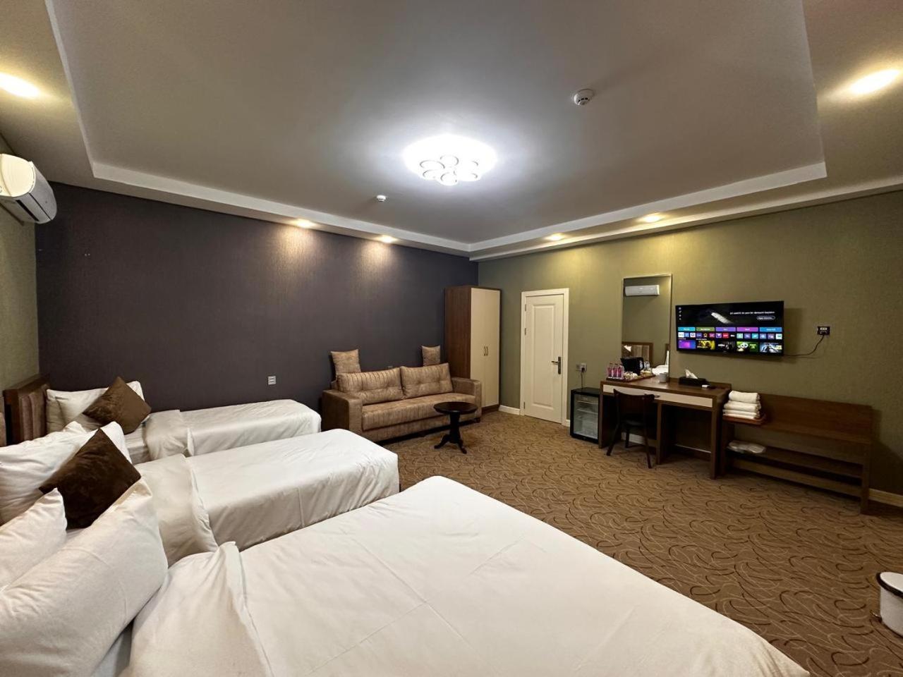 Royal Meridien Hotel Баку Экстерьер фото