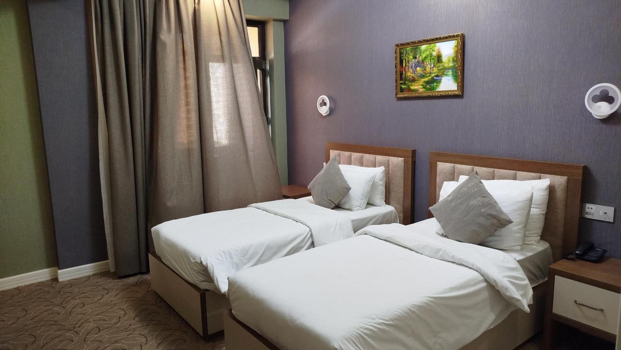 Royal Meridien Hotel Баку Экстерьер фото